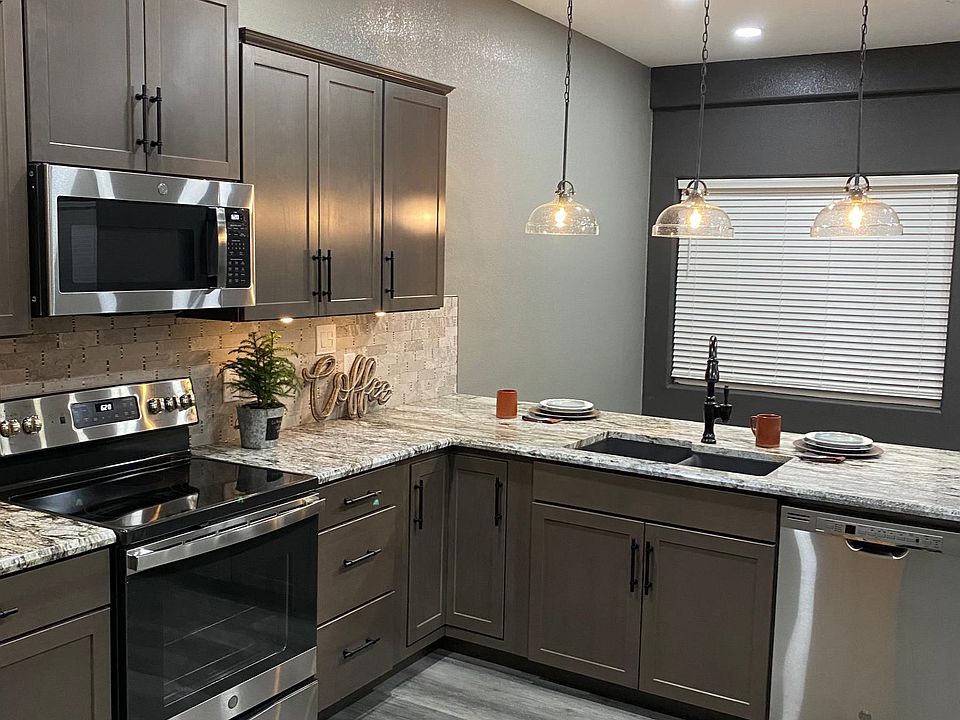 1st image of 47741 Foxwood Dr