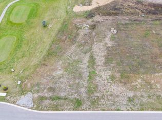 2221 Golfview Dr, Auburn, IN 46706