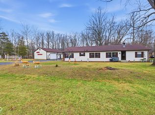 52 Victory Hl, Coatesville, IN 46121