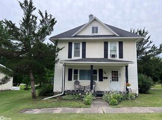 307 NW 5th St, Leon, IA 50144