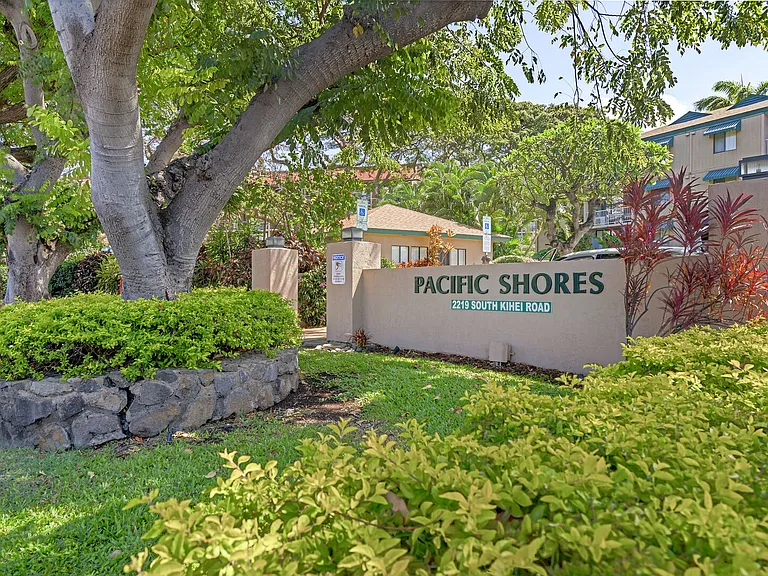 S Kihei Rd — Photo 44