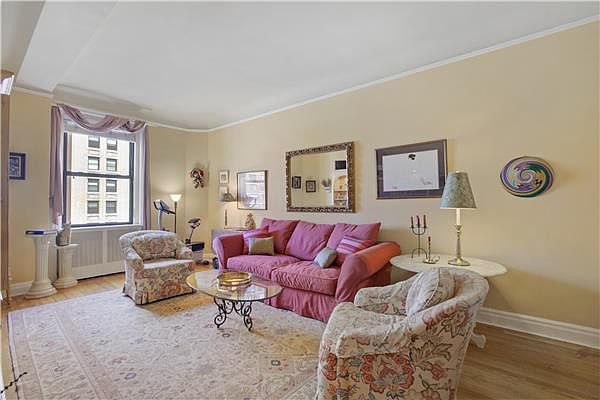 1st image of 2420 Broadway #6E