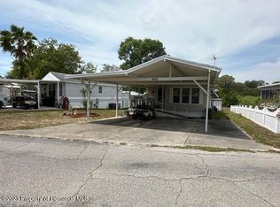 9492 Cougar Dr, Weeki Wachee, FL 34613