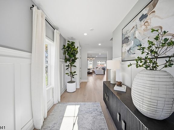 3rd image of 7 Pimlico Place BLDG 16 #7