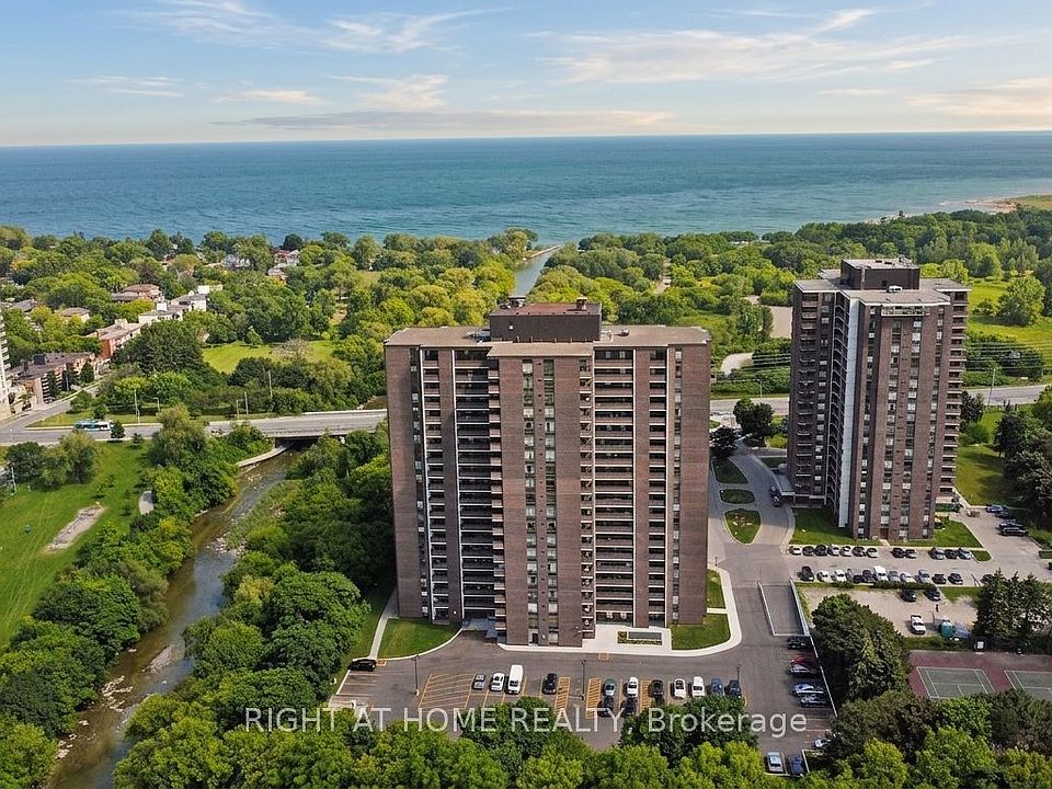 1st image of 1535 Lakeshore Rd E #808