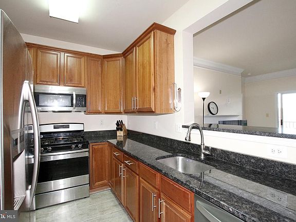 3rd image of 11306 Westbrook Mill Ln Unit 202