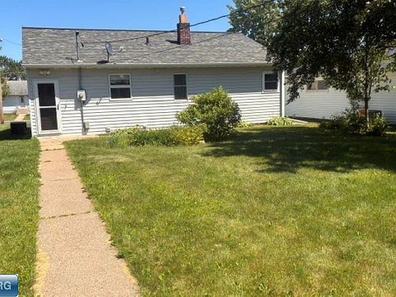3rd image of 3929 3rd Ave E