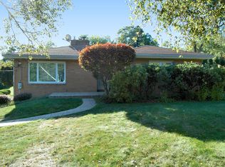 9311 Venango Dr, Pittsburgh, PA 15237