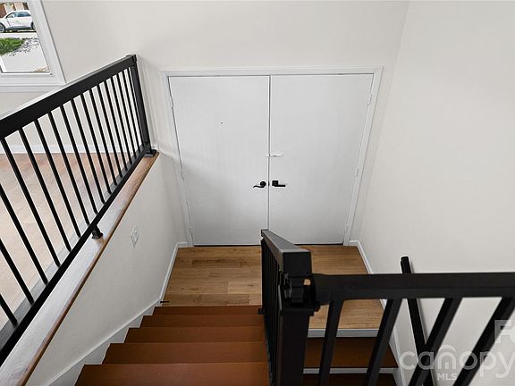5th image of 2330 40th Avenue Ct NE