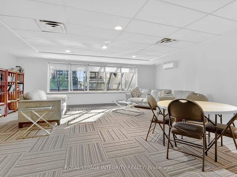 199 Kent St #1702 — Photo 34