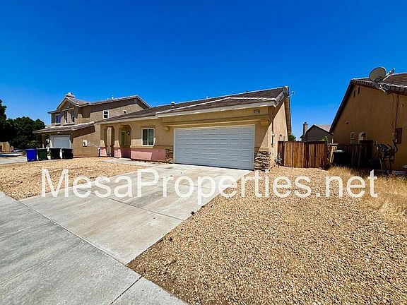 3rd image of 15219 Hallmark Ln