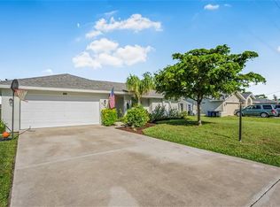 17469 Meadow Lake Cir, Fort Myers, FL 33967