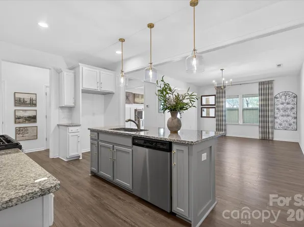 6531 Kinder Ln, Lancaster, SC 29720