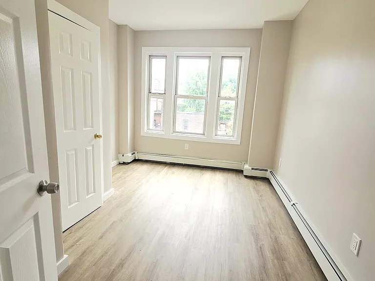 8 Sheffield St #1A — Photo 6