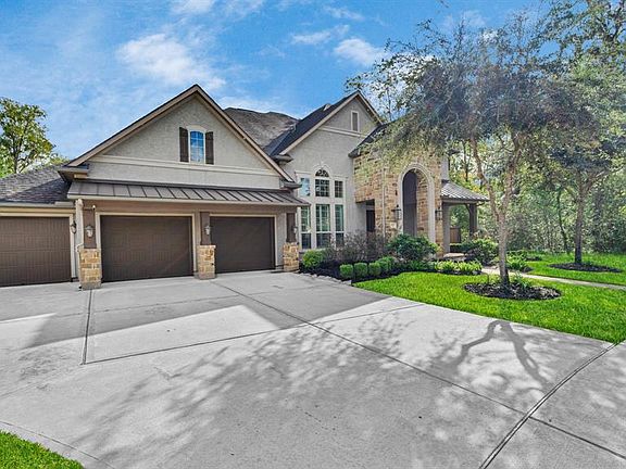 3rd image of 14 Chiara Court