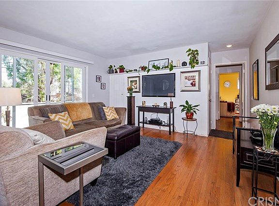 4th image of 12326 Laurel Terrace Dr