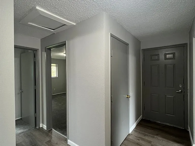 621 NE 162nd Ave #1-22 — Photo 23
