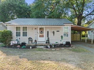 601 N Elm St, Beebe, AR 72012