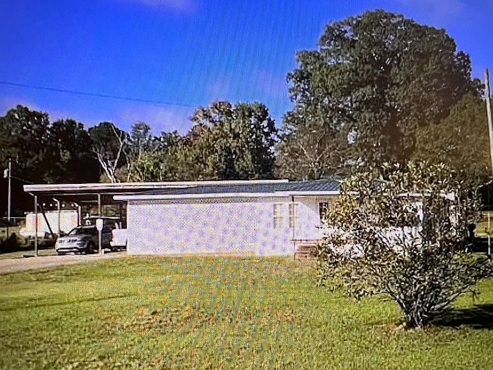 Front yard view