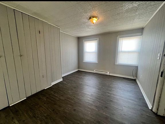 4th image of 149 N West St #2
