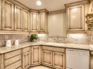 407 N Batavia St APT A, Orange, CA 92868