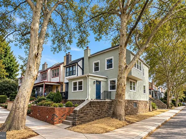 3322 Ainslie St, Philadelphia, PA 19129
