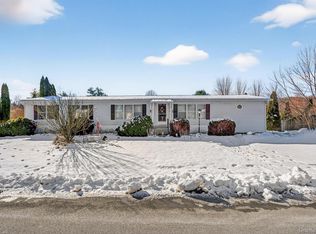 14 Palm Dr, Bloomingburg, NY 12721