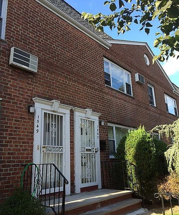 1st image of 1547 Independence Ave #2B