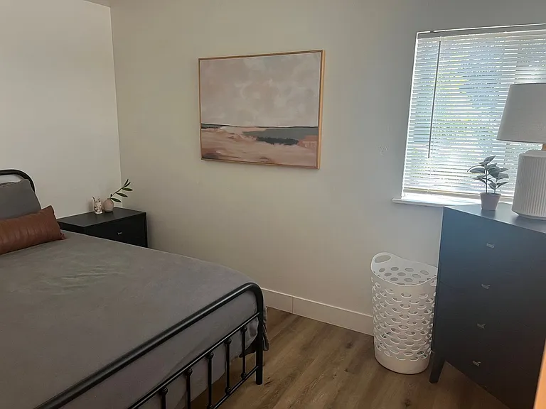 633 N Market St — Photo 7