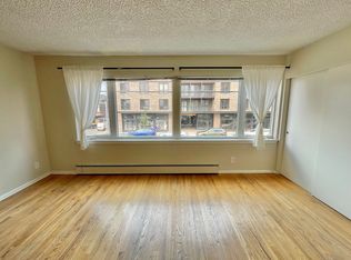 300 N 70th St #1, Seattle, WA 98103