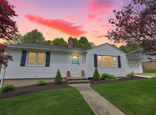 48 Sprucedale Dr, Waterbury, CT 06706