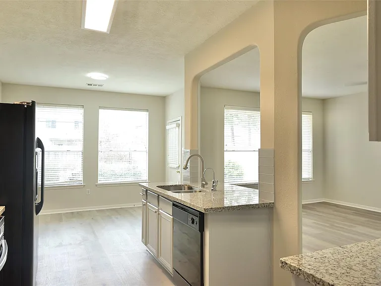 23902 Spring Way Dr — Photo 11