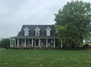 102 Foghorn Ct, Williamston, SC 29697