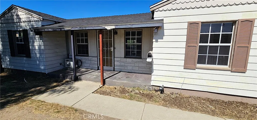 3 bed, 1260 sqft, $3,000 — Photo 1