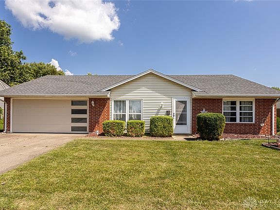 2nd image of 1217 Warwick Dr