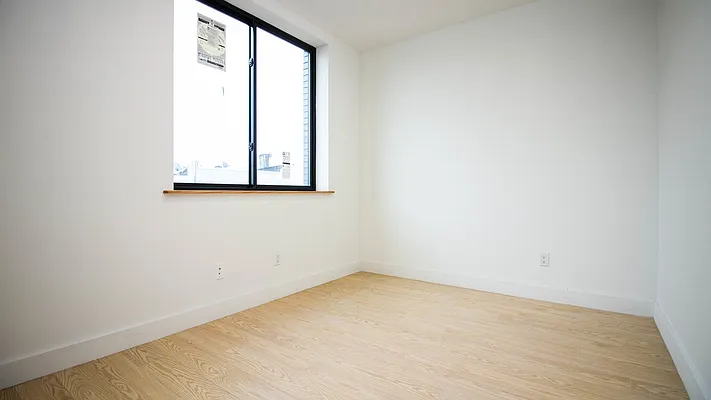 Rented by Oxford Property Group | media 13