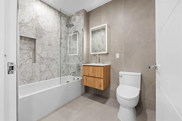 Rented by Doorway NYC, LLC | media 33