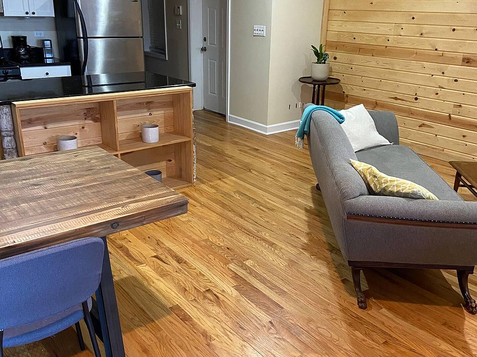 Kitchen/ Living Area