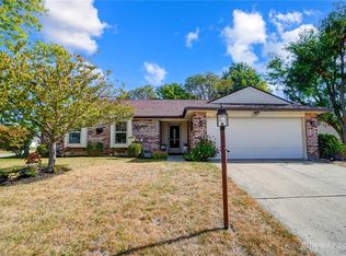 2103 Sir Lockesley Dr, Miamisburg, OH 45342