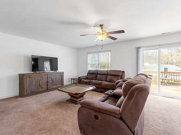 5th image of 2116 Beaverdam Rd