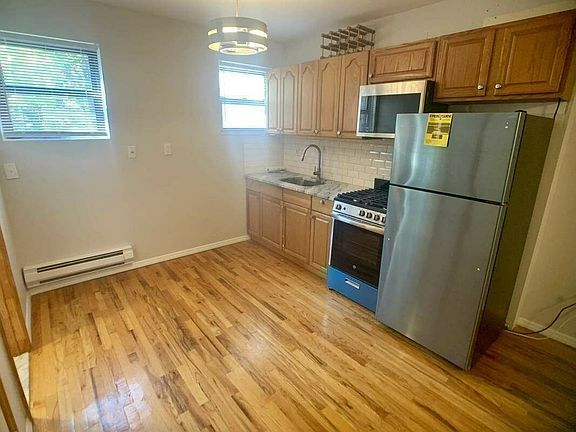 3rd image of 86 Court St #3F