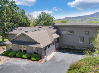 5936 Saddleridge Rd, Roanoke, VA 24018