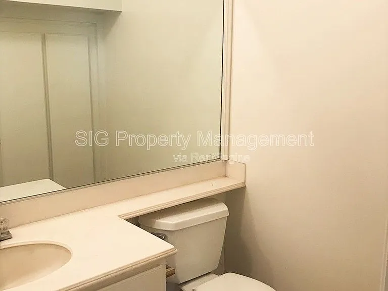 691 S Marengo Ave #4 — Photo 11