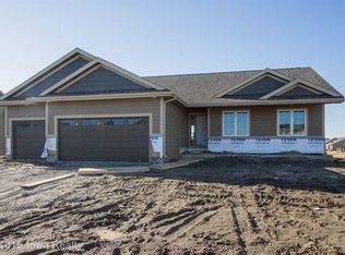 807 NE 43rd St, Ankeny, IA 50021
