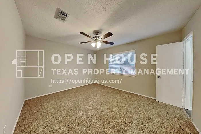 26 Pinewood Forest Ct — Photo 10