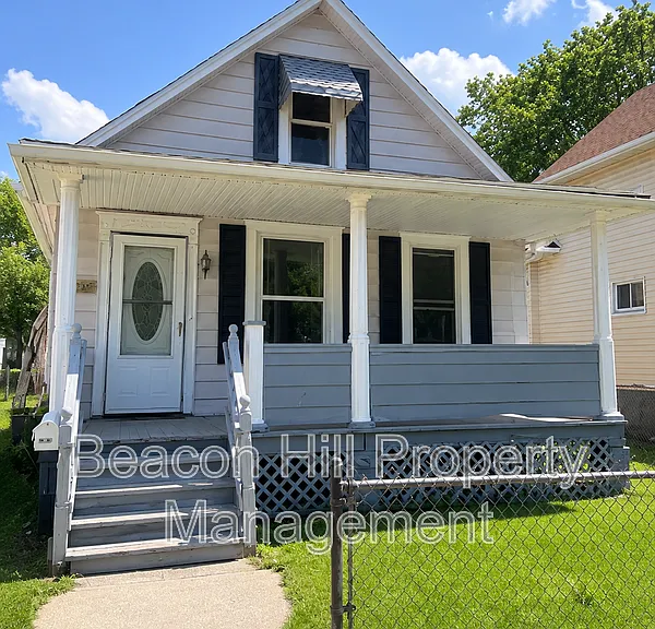 6819 Hope Ave — Photo 1