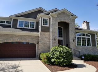 5504 Middaugh Ave, Downers Grove, IL 60516