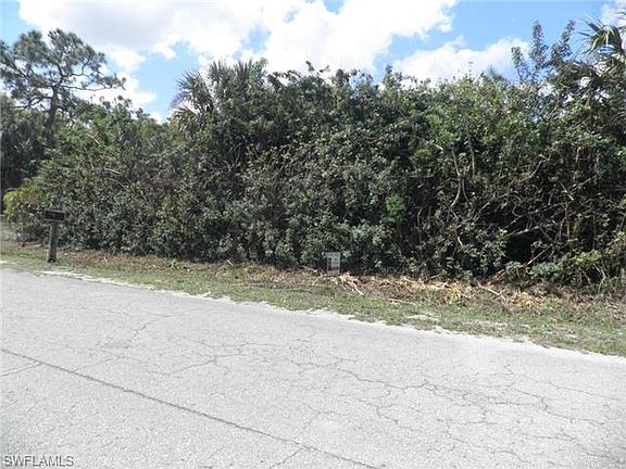 5th image of 8260 Tolles Dr