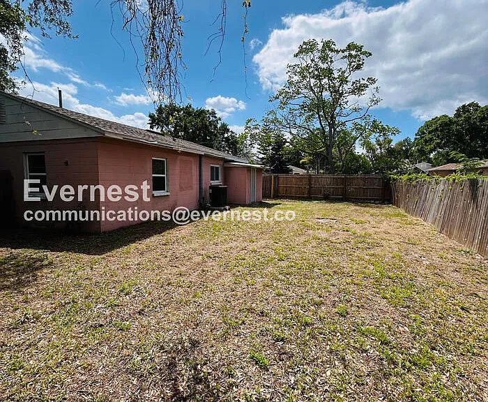 3019 W Meadow St — Photo 20