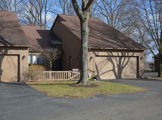 67 Sky Ridge Dr, Rochester, NY 14625